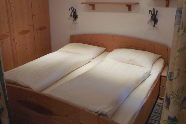 Gemütliches Doppelbett