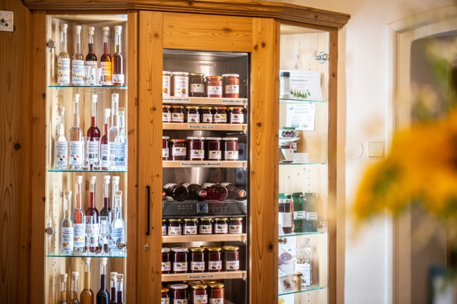 Unser Bauernkastl mit selbstgemachten Produkten