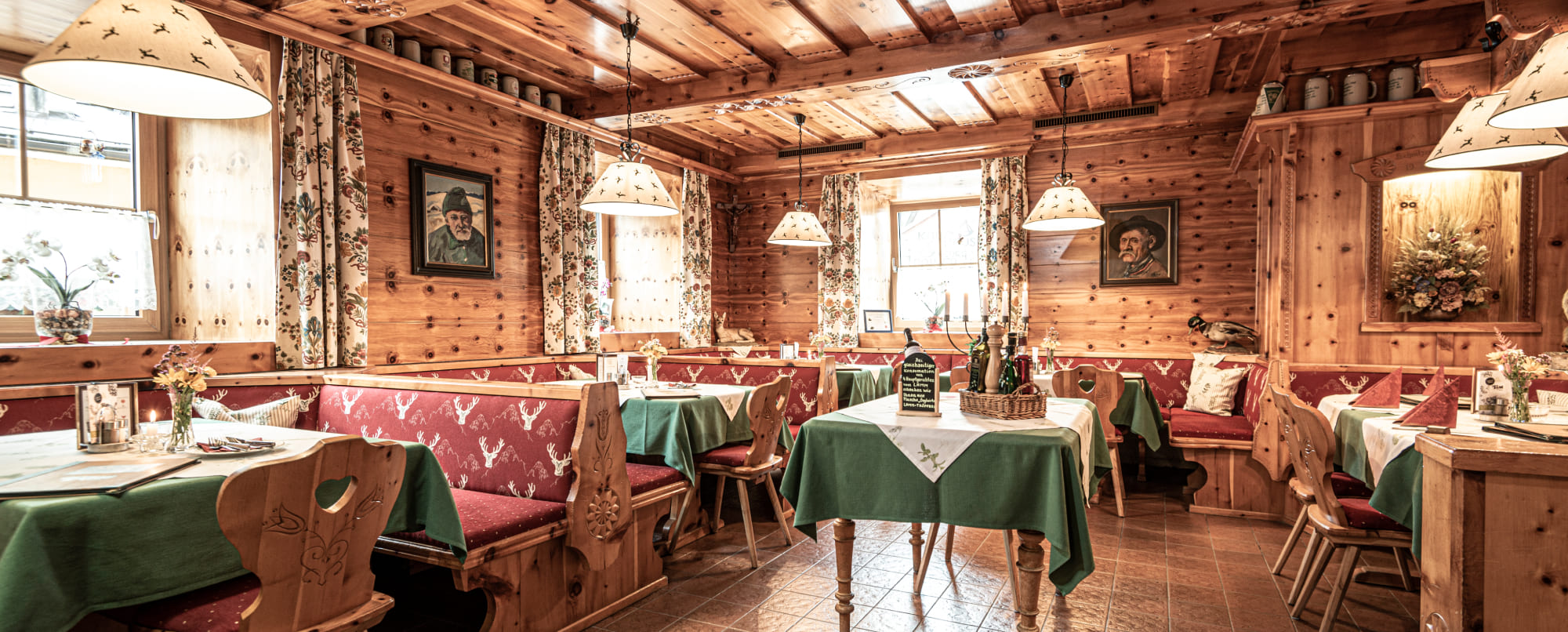 Gemütliche Stuben im Restaurant Örglwirt in Mariapfarr