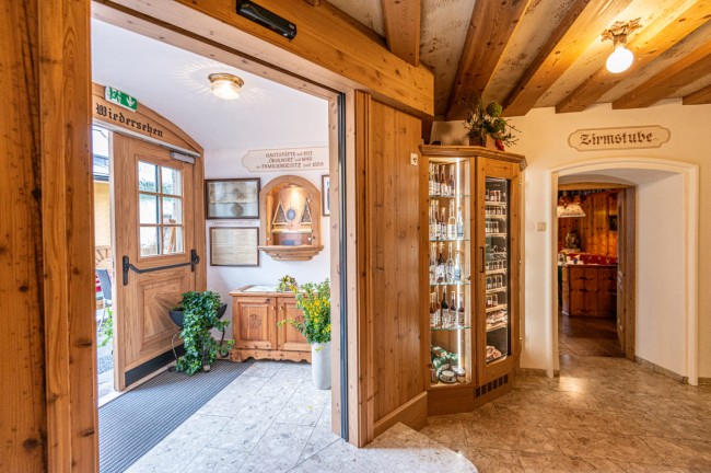 The "Bauernkastl" in the entrance area