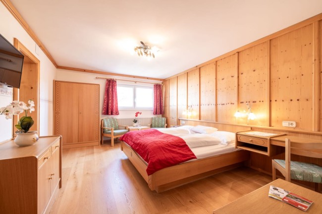 Doppelzimmer "Almrausch" im Hotel Post &Ouml;rglwirt in Mariapfarr