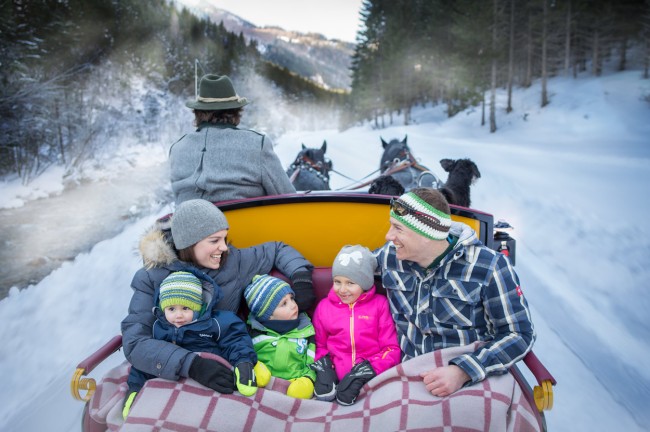 Horse-drawn carriage ride with the family © Ferienregion Lungau