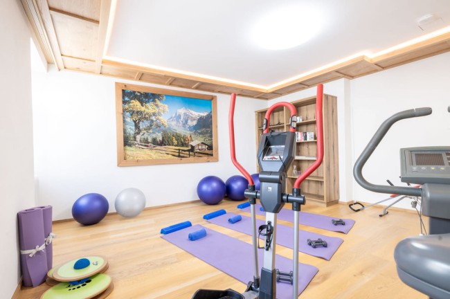 Fitnessraum im Hotel Post Örglwirt