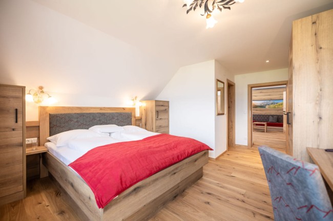 Schlafzimmer in der Suite in Mariapfarr