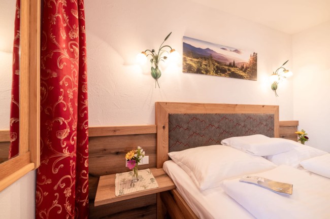 Schlafzimmer in der Juniorsuite/Appartement in Mariapfarr