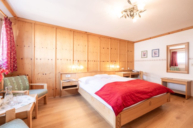 Doppelzimmer im Hotel Post Örglwirt in Mariapfarr
