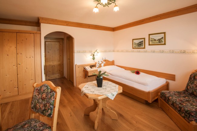 Einzelzimmer im Hotel mit Badezimmer